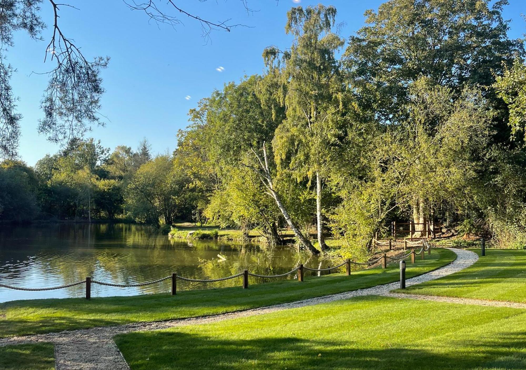 Great Hallingbury Lodges Exteriör bild
